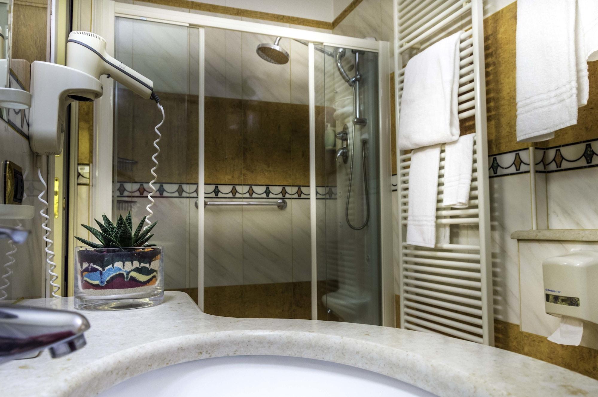Hotel La Bussola Novara Zewnętrze zdjęcie