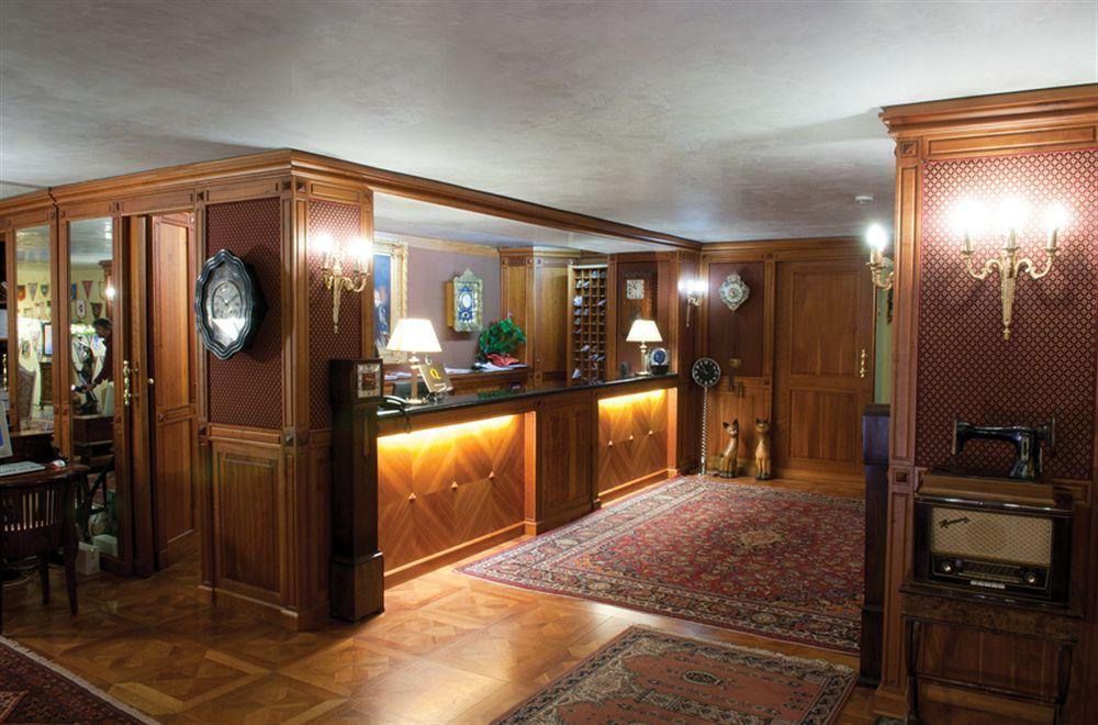 Hotel La Bussola Novara Zewnętrze zdjęcie
